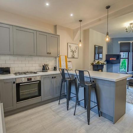 Charming City Home, Beside The Serene Ormeau Park 贝尔法斯特 外观 照片